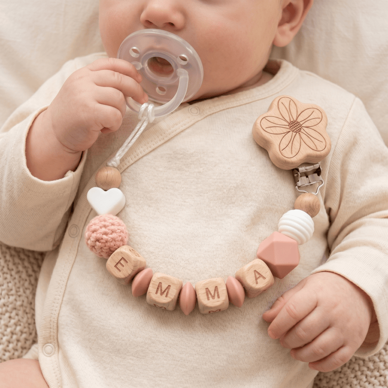 Baby Food Name - 2026年版 名入れベビーおしゃぶりクリップ 木製おしゃぶりチェーン シリコン歯固めホルダー BPAフリー ベビーシャワーギフト