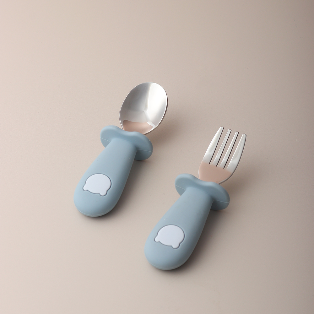 ベビーパンダ型シリコンスプーンとフォーク ステンレス製ベビー - Baby Food Utensil のレビューと価格