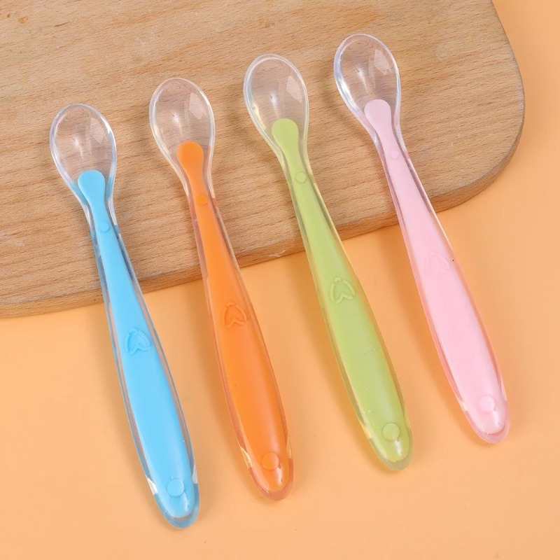 BPA フリーベビーシリコーンスプーン第一段階幼児ソフトスプ - Baby Food Diet のレビューと価格